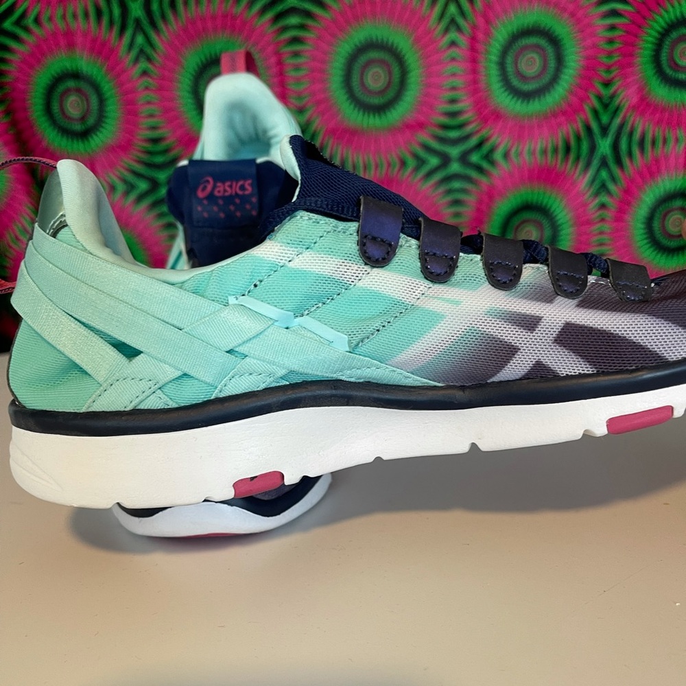 Asics Gel Fit Sana sneakers. NWT. You’ll 💓 them!!